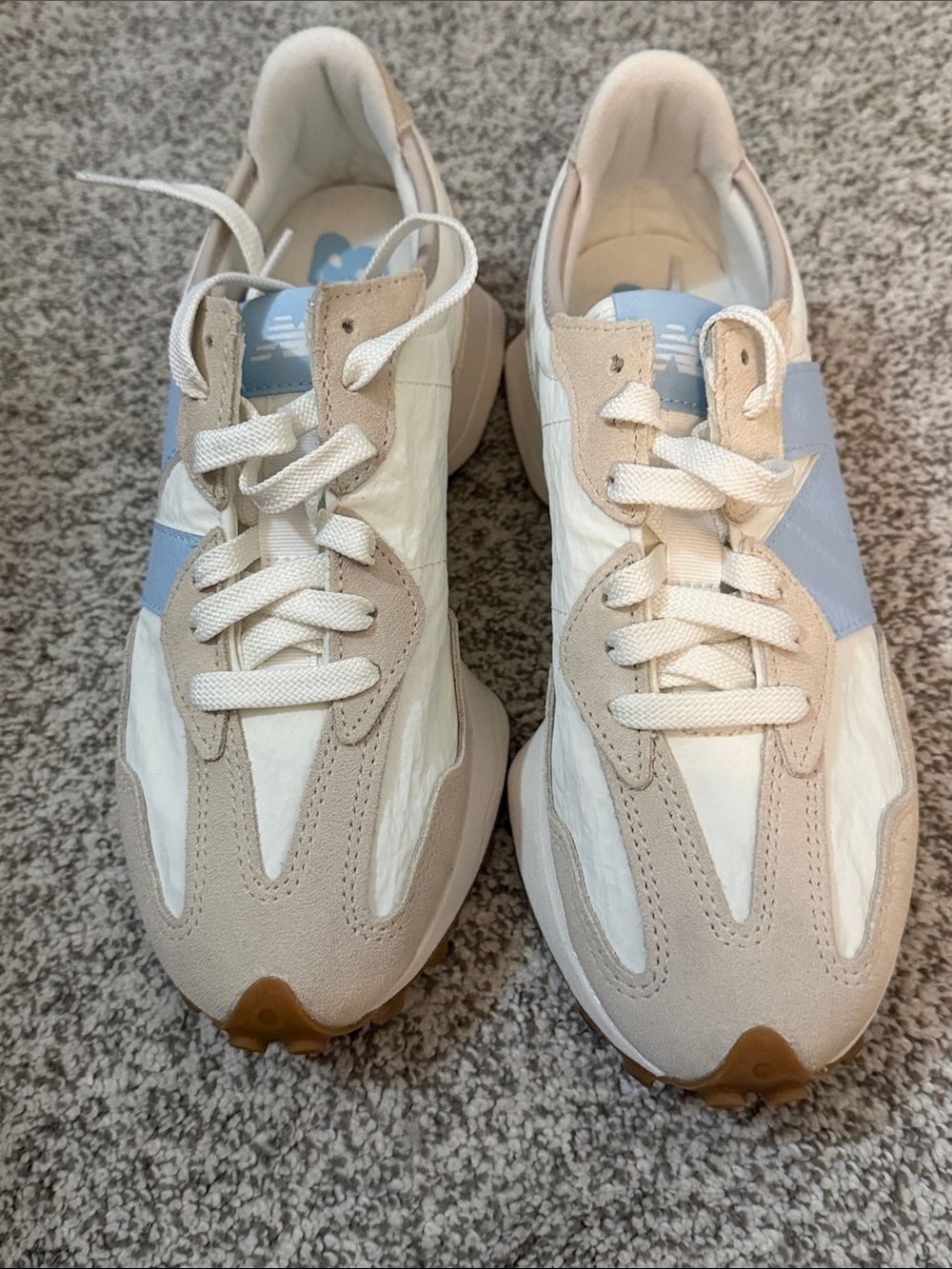 New Balance Women's Cream and Light Blue Retro Runners